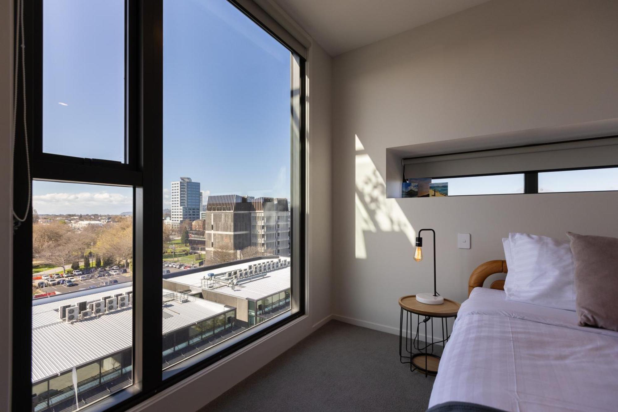 Luxury 2 Bedroom Cbd Apartment With Free Parking Крайстчёрч Экстерьер фото